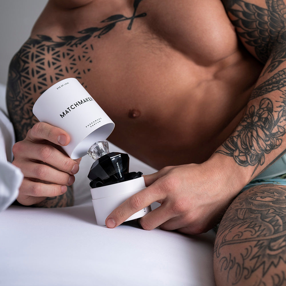 Male Power The Matchmaker Uplift Bong Thong Pot Leaf O/S