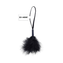 Sportsheets Sex & Mischief Peaches ''n CreaMe Wrist Feather Tickler Black