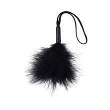 Sportsheets Sex & Mischief Peaches ''n CreaMe Wrist Feather Tickler Black